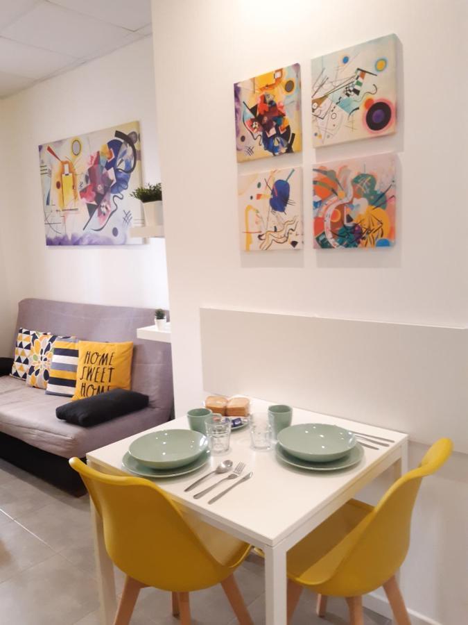 The Yellow Corner Apartment Alicante Buitenkant foto